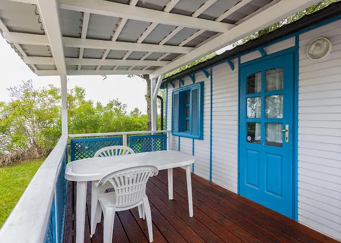 Mirabella مكان تخييم زاماردي